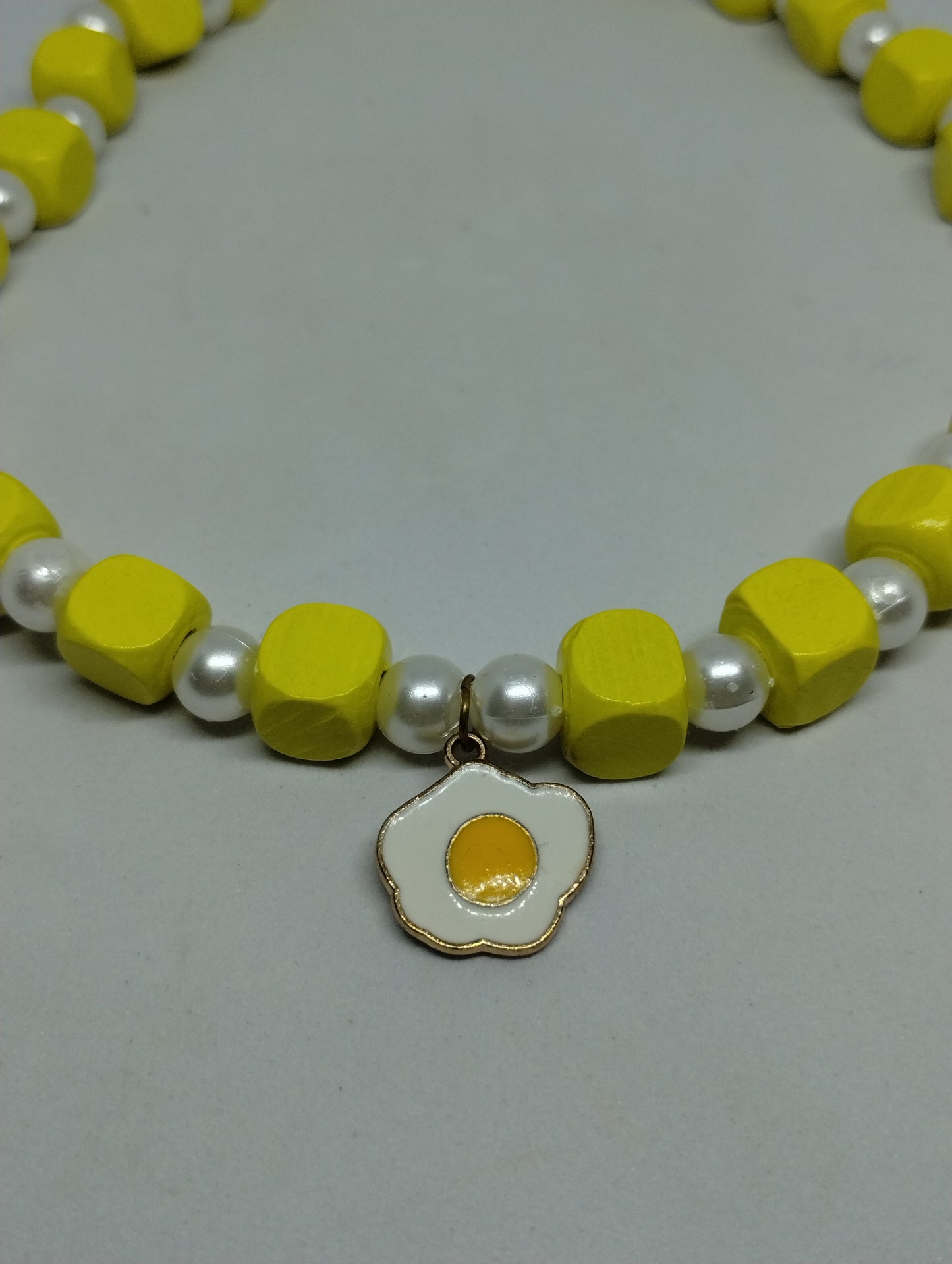 KIDS EGG NECKLACE