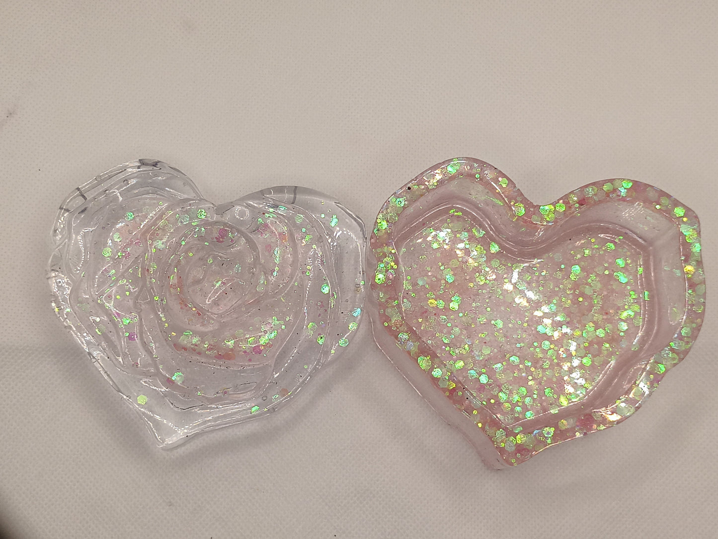 CLEAR PINK RESIN HEART BOX