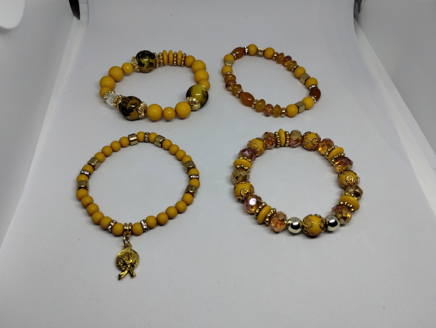 GOLDEN YELLOW BRACELET SET