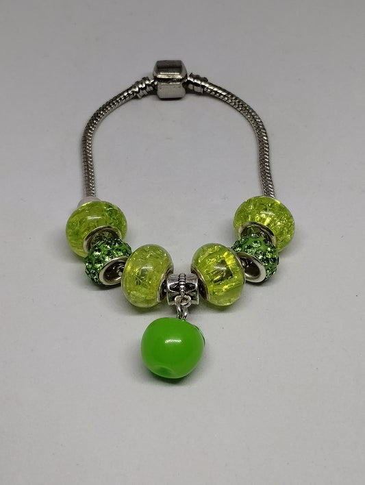 GREEN APPLE EUROPEAN STYLE BRACELET