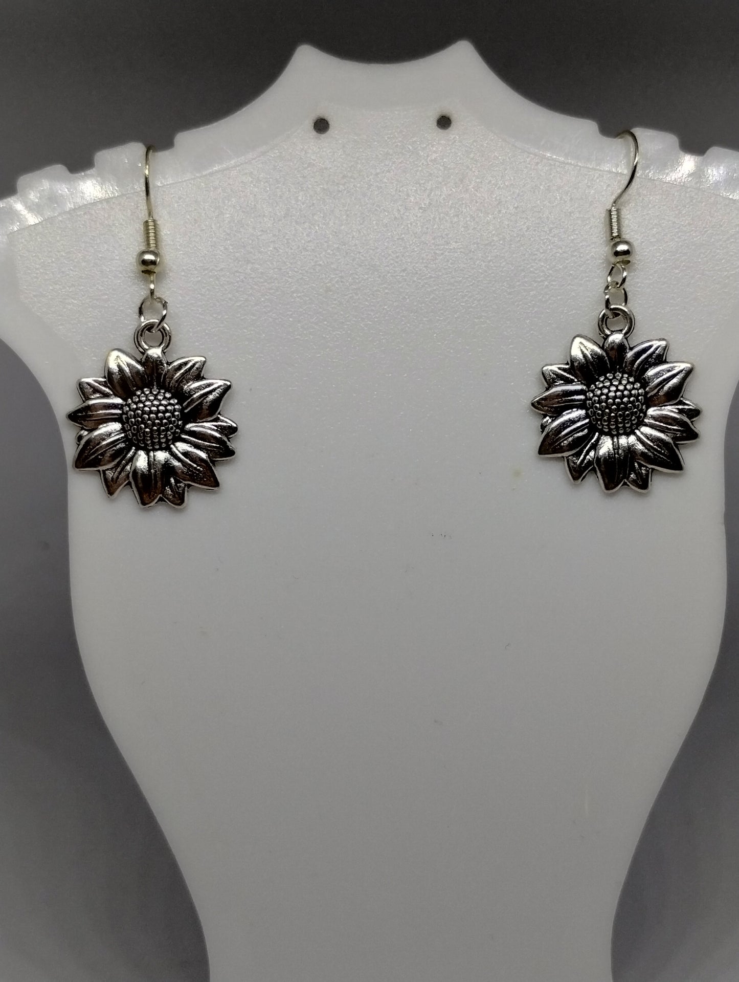 SILVER SUNFLOWER EARRINGS