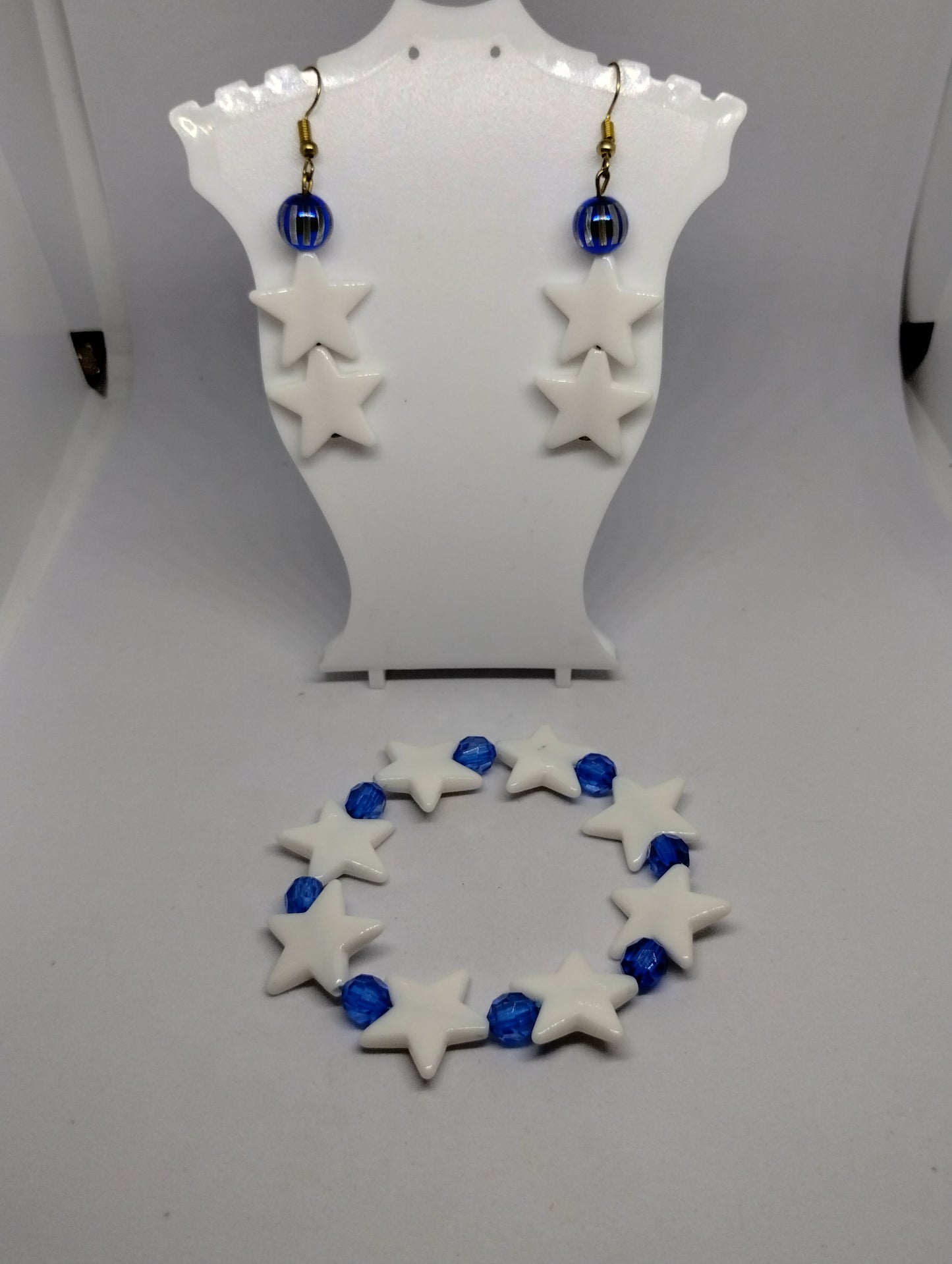 STAR BRACELET AND EARRINGS