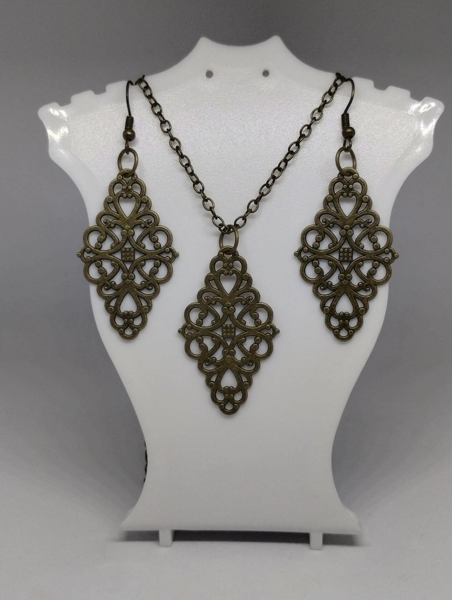 ANTIQUE BRONZE NECKLACE AND EARRING SET