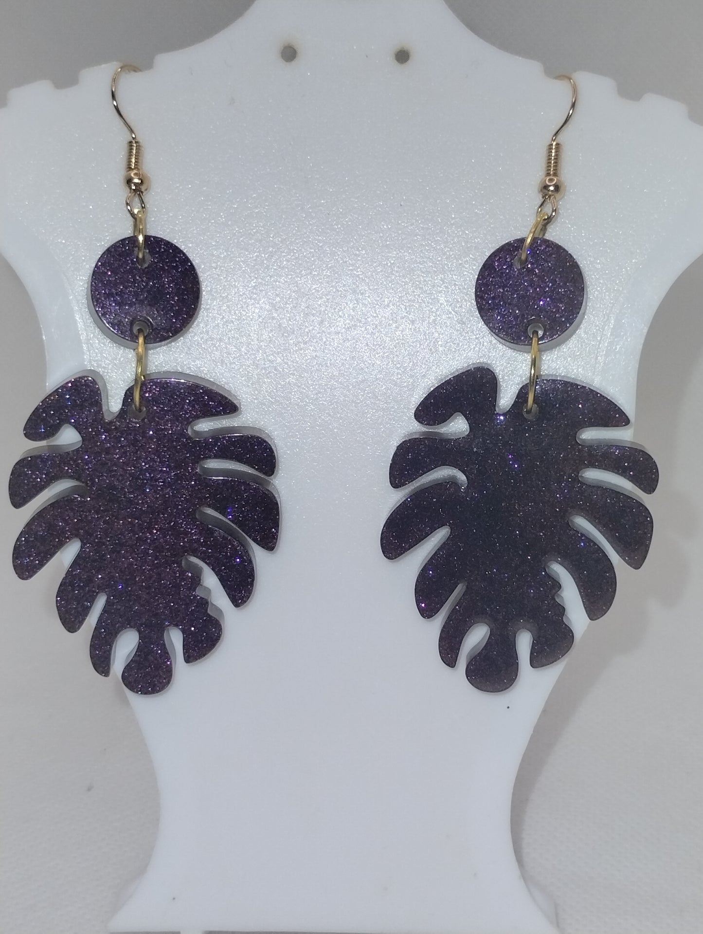 BLACK LEAF EARRINGS