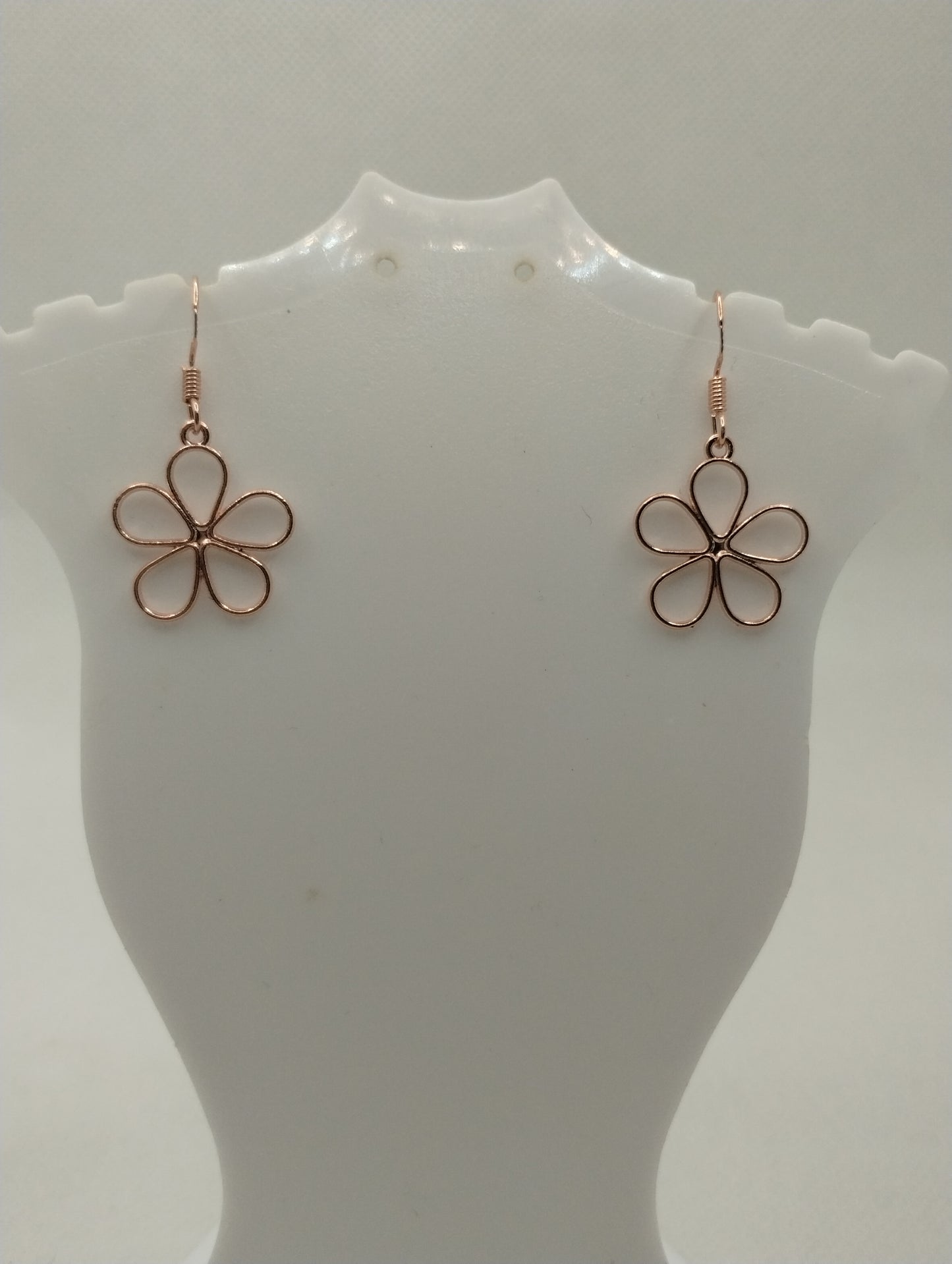 ROSE GOLD FLOWER EARRINGS