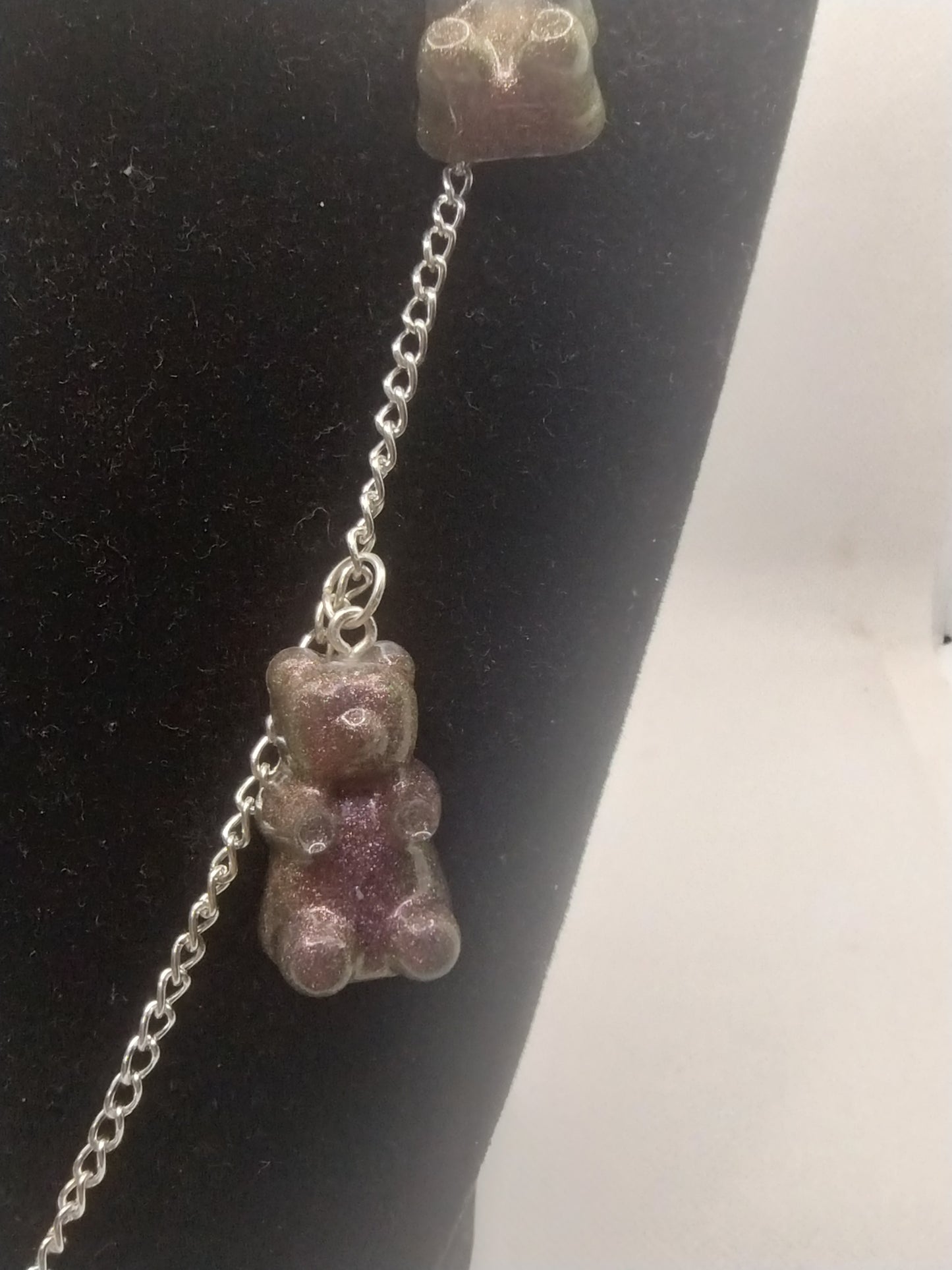 GUMMY BEAR NECKLACE