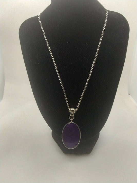 PURPLE OVAL NECKLACE