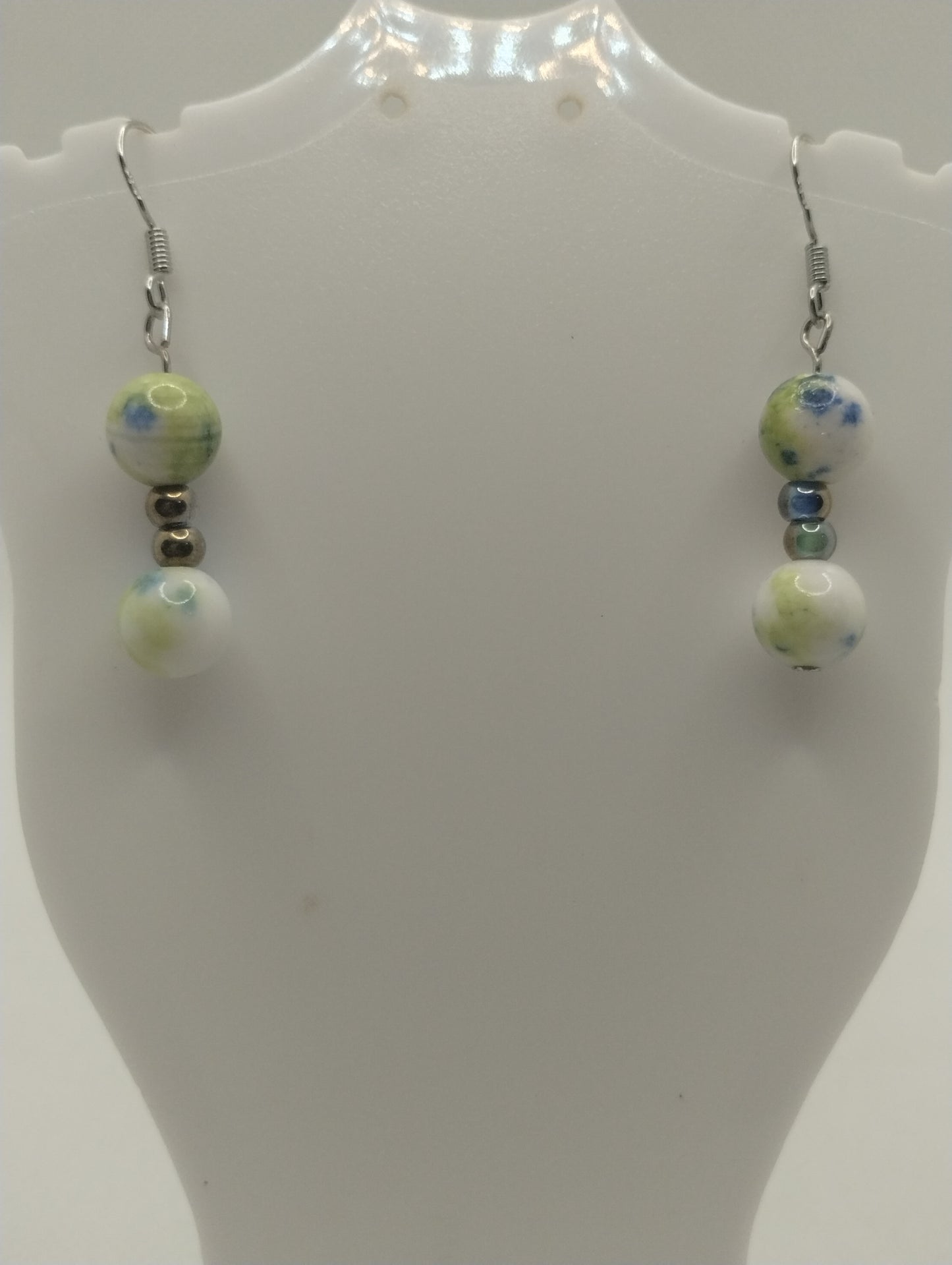 BLUE GREEN AND WHITE BRACELET AND EARRINGS SET