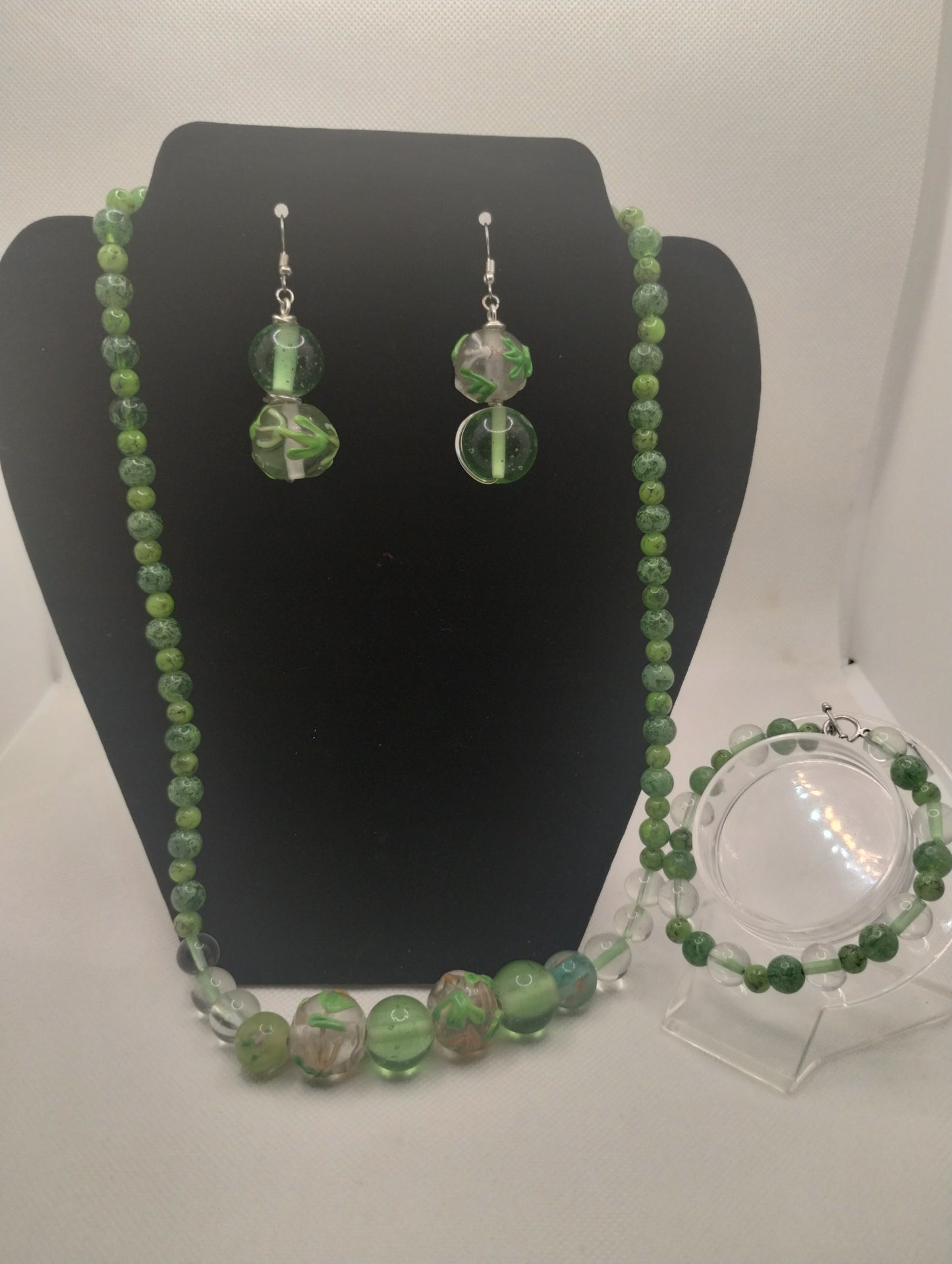 LIGHT GREEN AND WHITE FULL SET