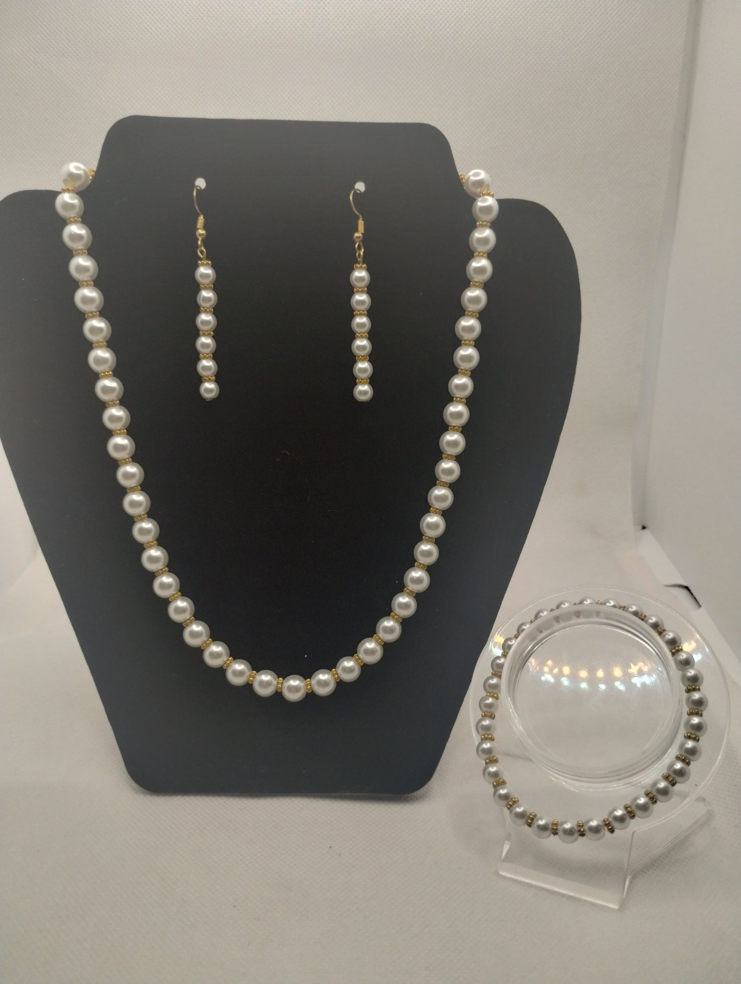 GOLD AND PEARL FULL SET