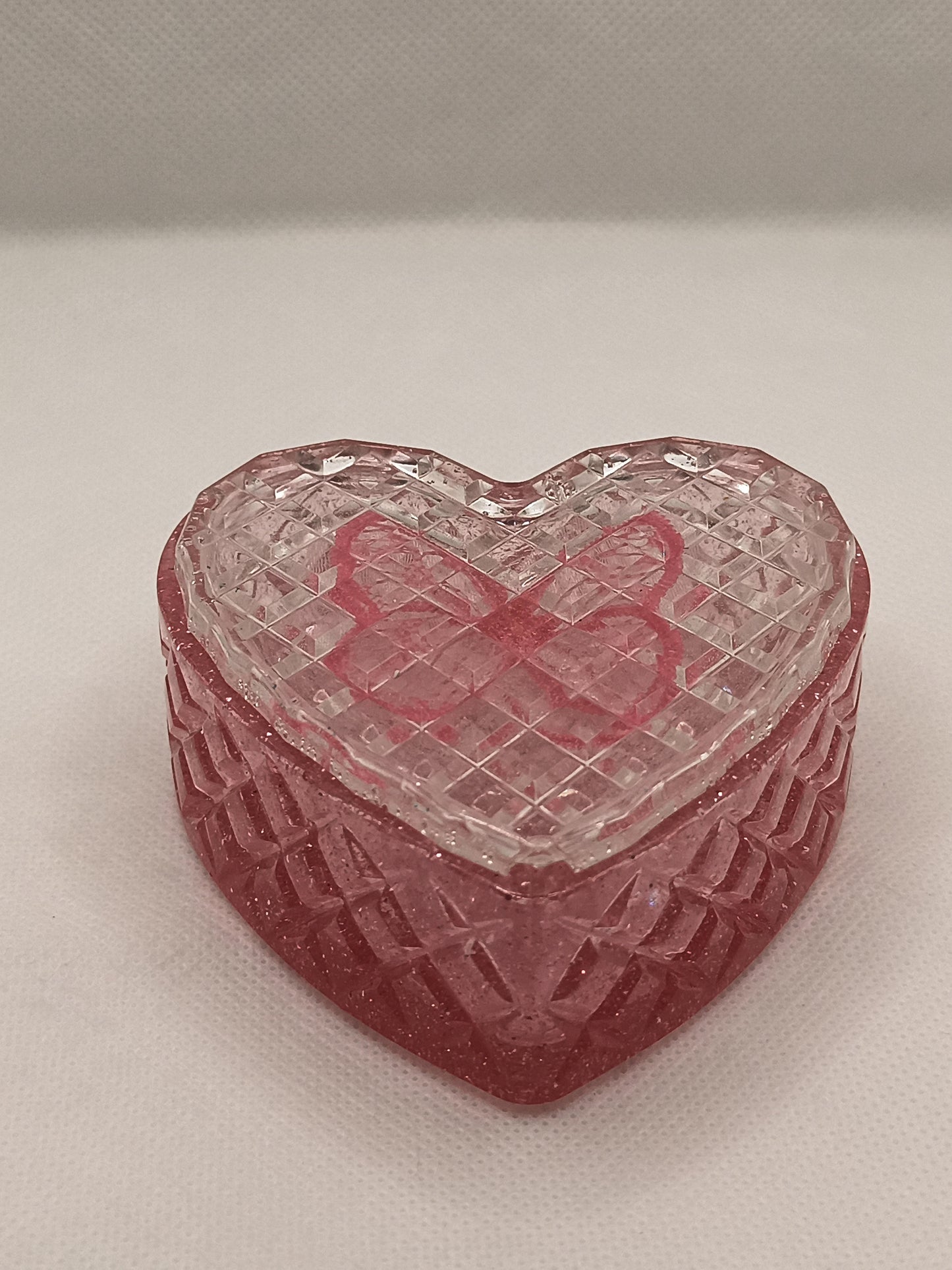BUTTERFLY HEART RESIN BOX