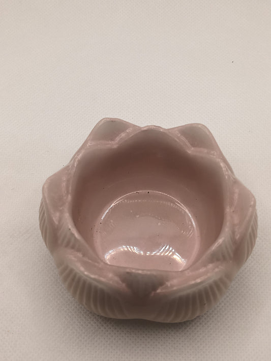 IRIDESCENT RED RESIN TEA LIGHT HOLDER